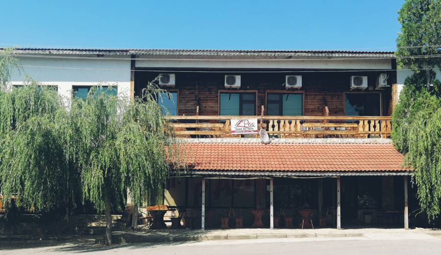 Guesthouse-front